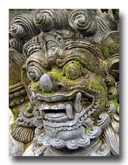 Balinese Statue - Photo Copyright Jeff Mullins 2010